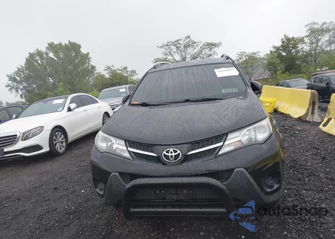 2015 Toyota Rav4 Le z USA, uszkodzony, nr VIN 2T3BFREV4FW337386